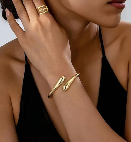 Chunky Gold Bangle Bracelets for Women, Dainty 14k Gold Plated Big Stackable Bangles Set